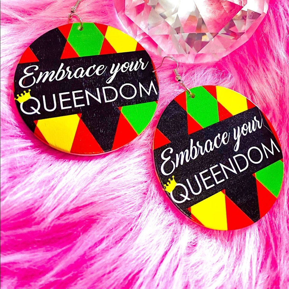 NWT Embrace Your Queendom Earrings
